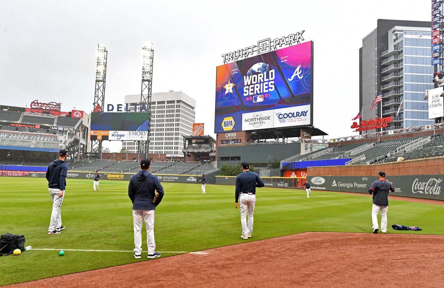 Braves World Series game 4