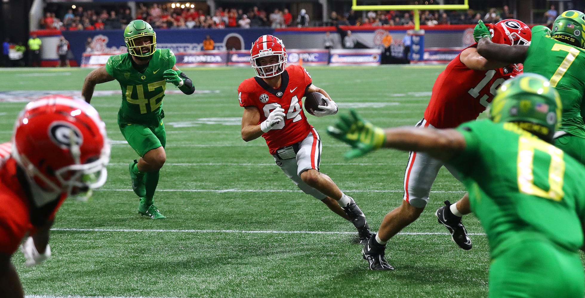 090422 GEORGIA FOOTBALL PHOTO