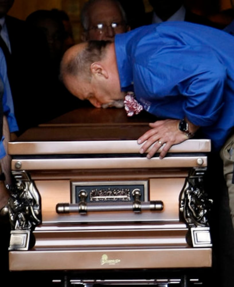 Billy Mays' funeral held outside Pittsburgh