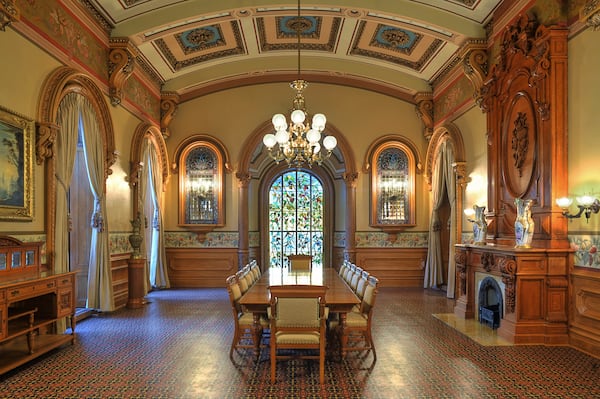 The dining room at the Hay House is the picture of opulence.

Photo Credit: Visit Macon