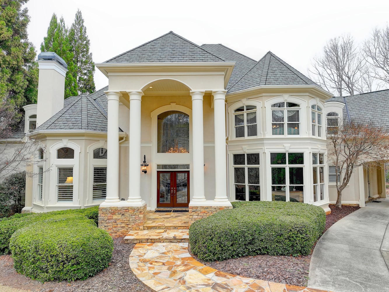 This Dawsonville mansion is one of the most luxurious offerings on the Georgia market