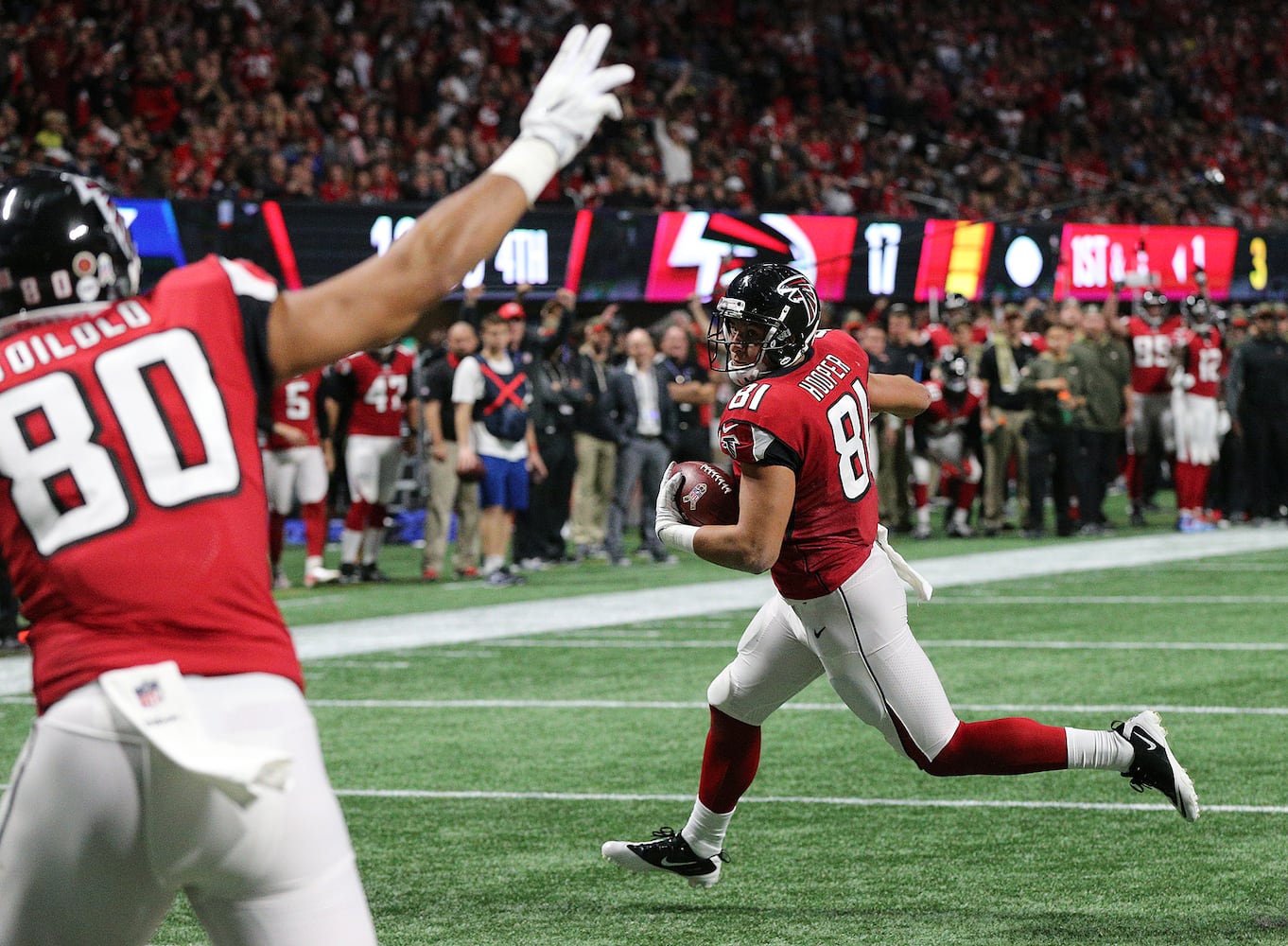 Photos: Falcons roll to win over Cowboys