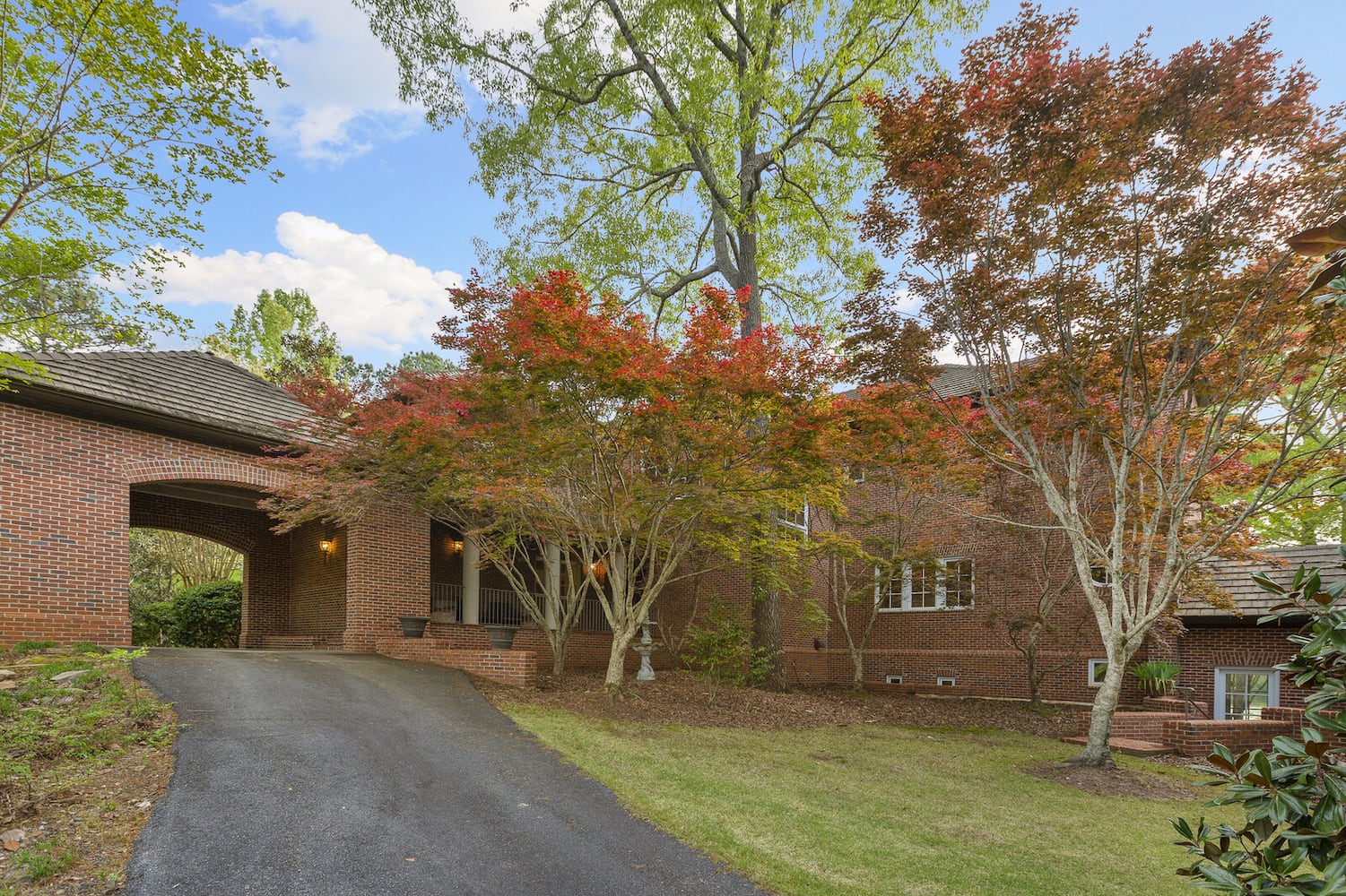 Photos: Lakefront resort-style living on your own 5-acre peninsula