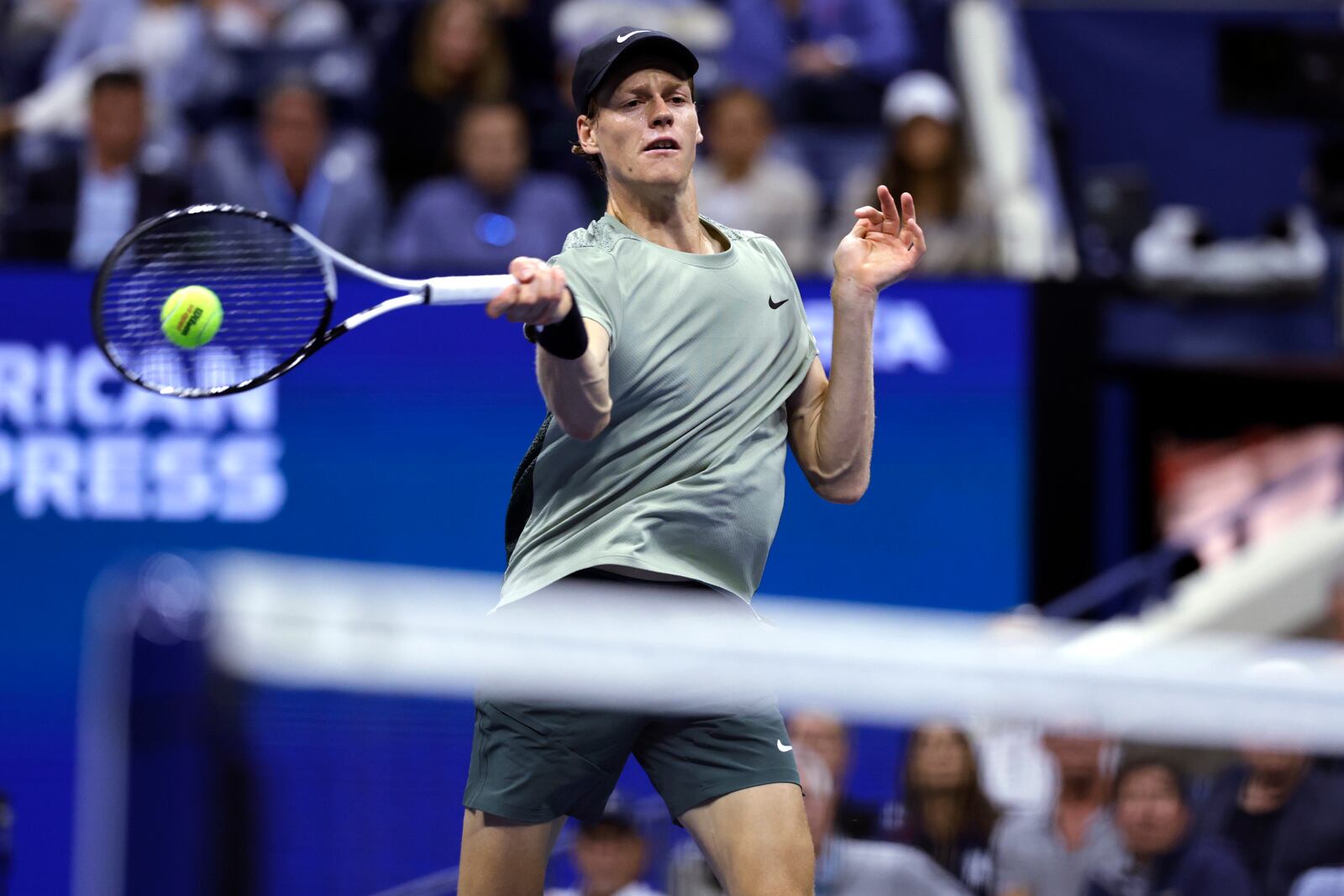 Jannik Sinner, of Italy, returns to Daniil Medvedev, of Russia, during the quarterfinals of the U.S. Open tennis championships, Wednesday, Sept. 4, 2024, in New York. (AP Photo/Adam Hunger)