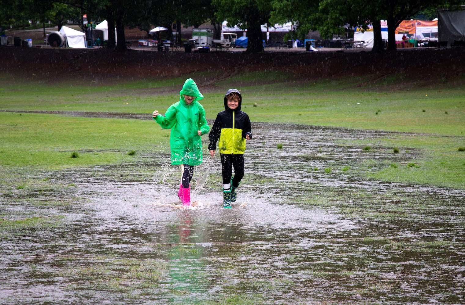 PHOTOS: Rainy day for Atlanta Dogwood Festival 2019