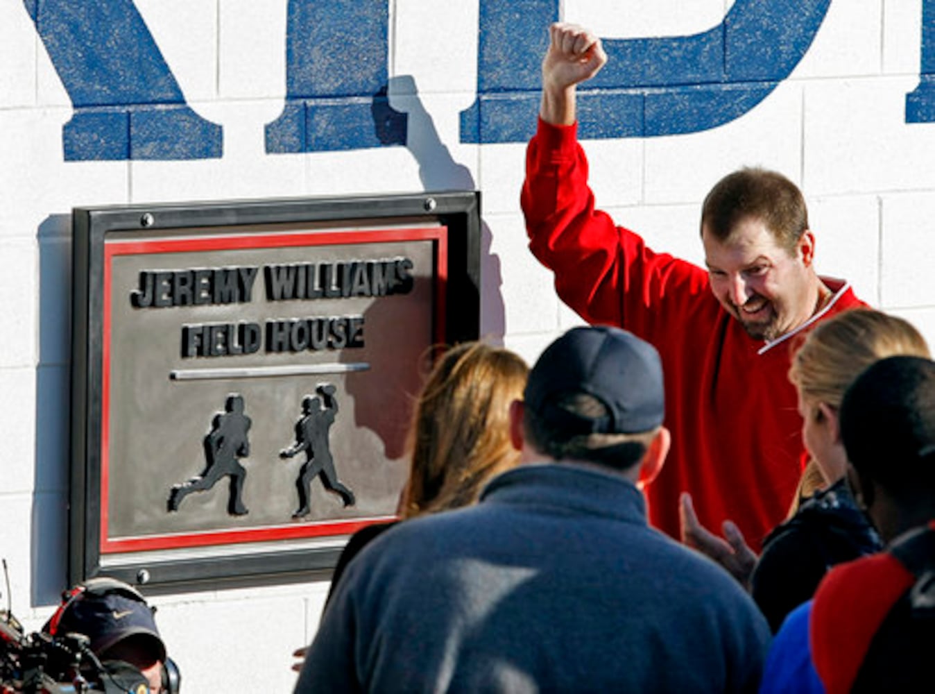 Extreme Makeover surprises high school coach with ALS