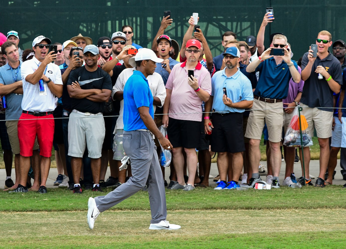 Photos: Third round of the Tour Championship