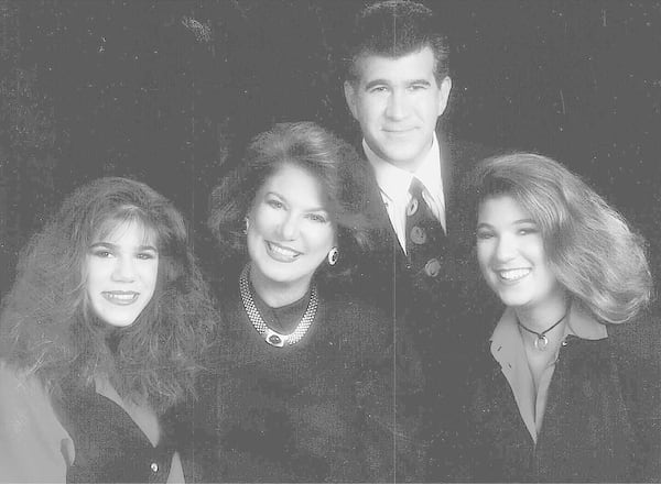 Shannon Melendi (right) is shown in a 1993 family photo with her sister, Monique, and parents Yvonne and Luis.