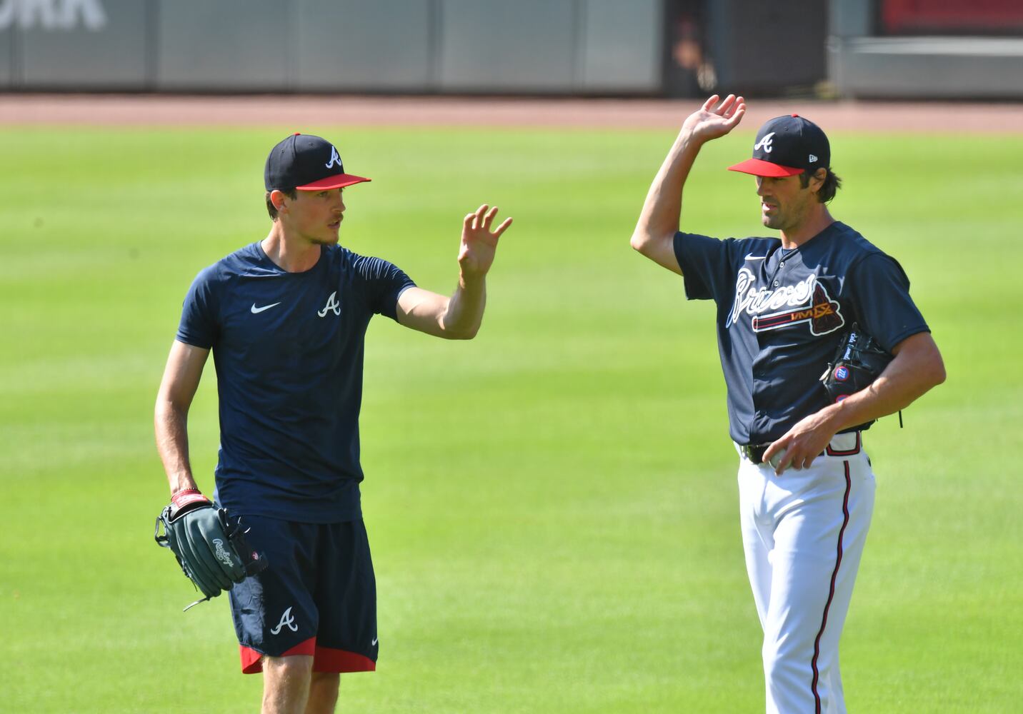 Photos: Braves continue workouts