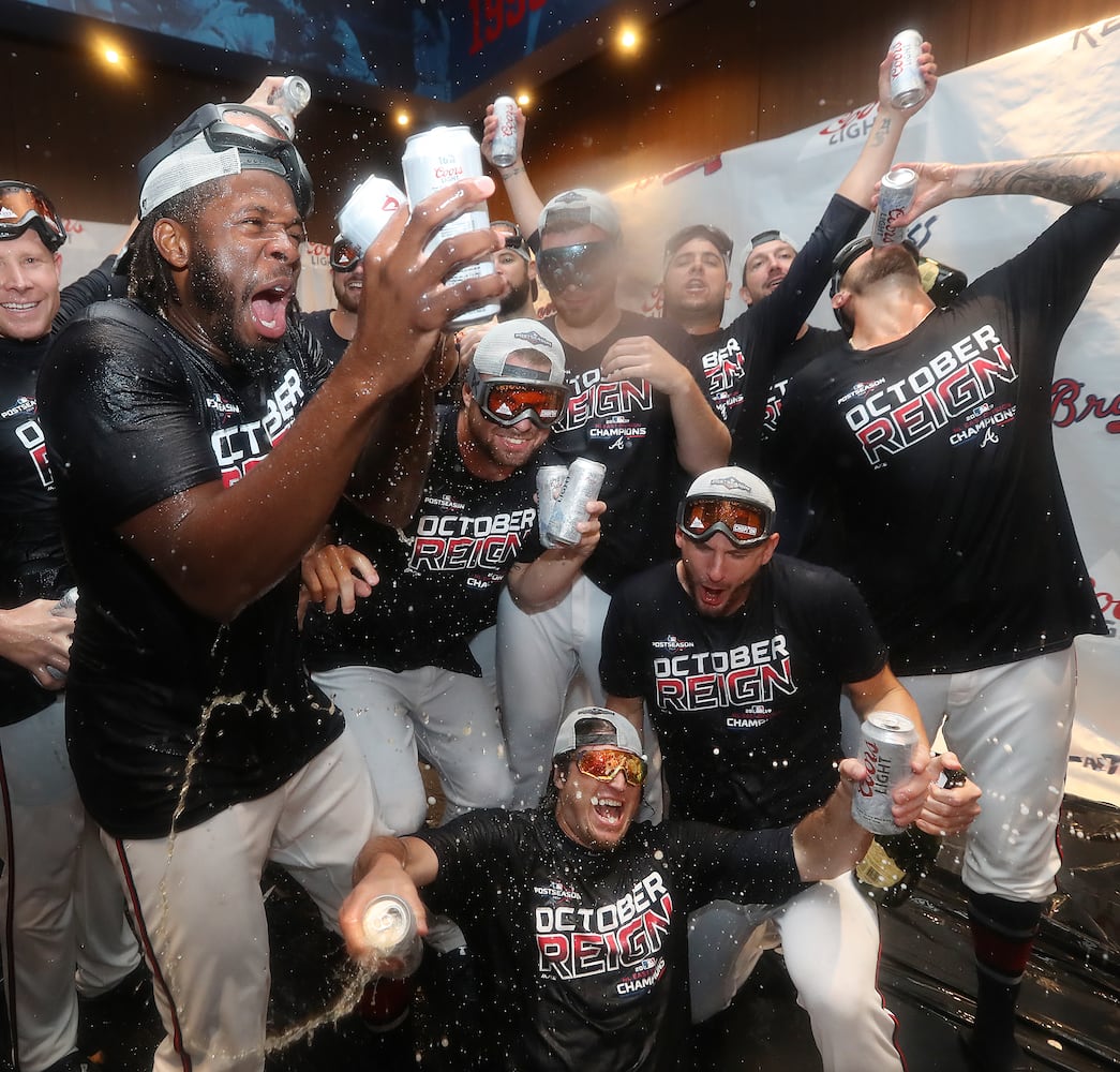 Photos: Braves beat Giants, win East title