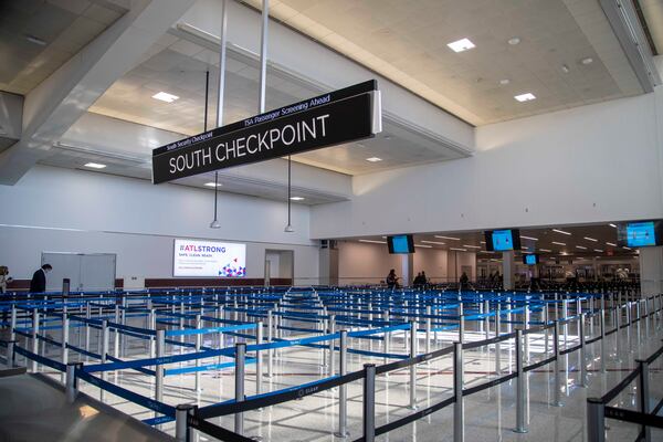 11/23/2020 �  Atlanta, Georgia �The new South checkpoint security screening area at Hartsfield-Jackson Atlanta International Airport Domestic Terminal in Atlanta , Monday, November 23, 2020.  (Alyssa Pointer / Alyssa.Pointer@ajc.com)