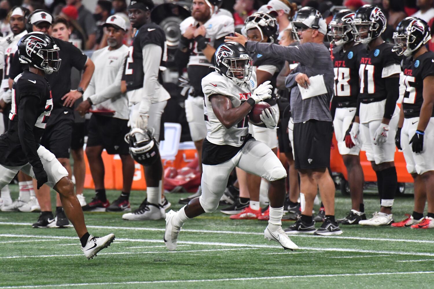 Falcons open practice photo