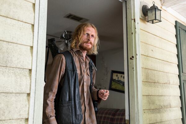  Austin Amelio as Dwight - The Walking Dead _ Season 7, Episode 11 - Photo Credit: Gene Page/AMC