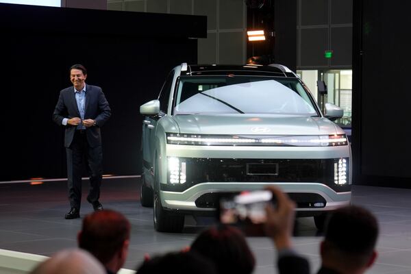 José Muñoz President and Global Chief Operating Officer, Hyundai Motor Company introduces the Hyundai Ioniq 9 at the AutoMobility LA Auto Show,Thursday, Nov. 21, 2024, in Los Angeles. (AP Photo/Jae C. Hong)