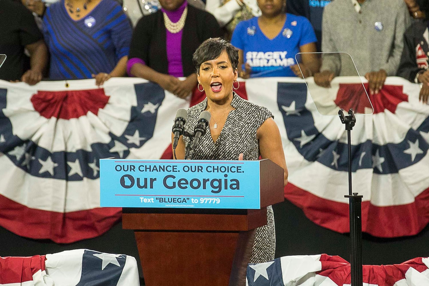 Barack Obama campaigns with Stacey Abrams