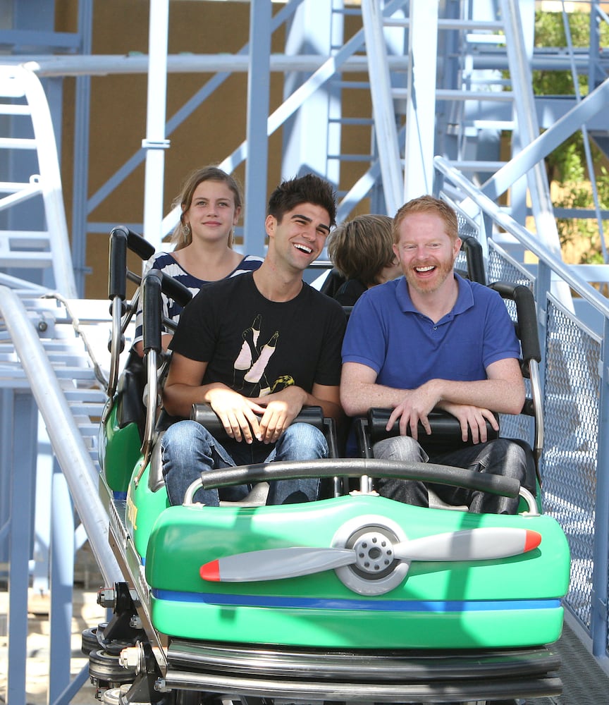 Stars get goofy at Disneyland