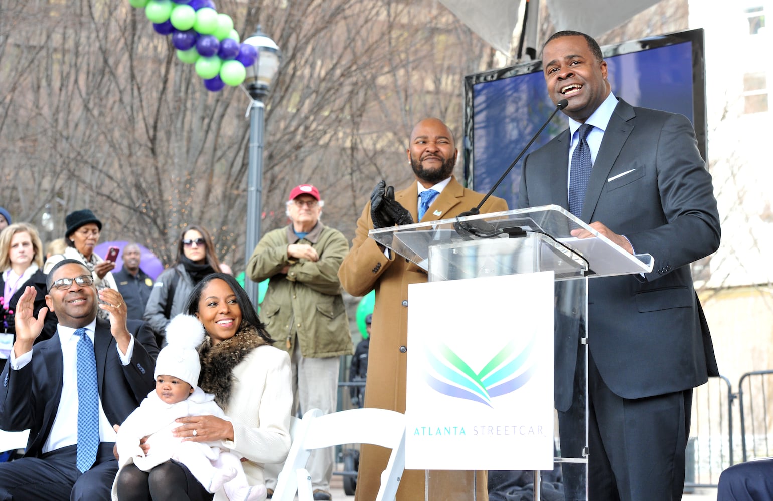 Atlanta streetcar takes its first ride