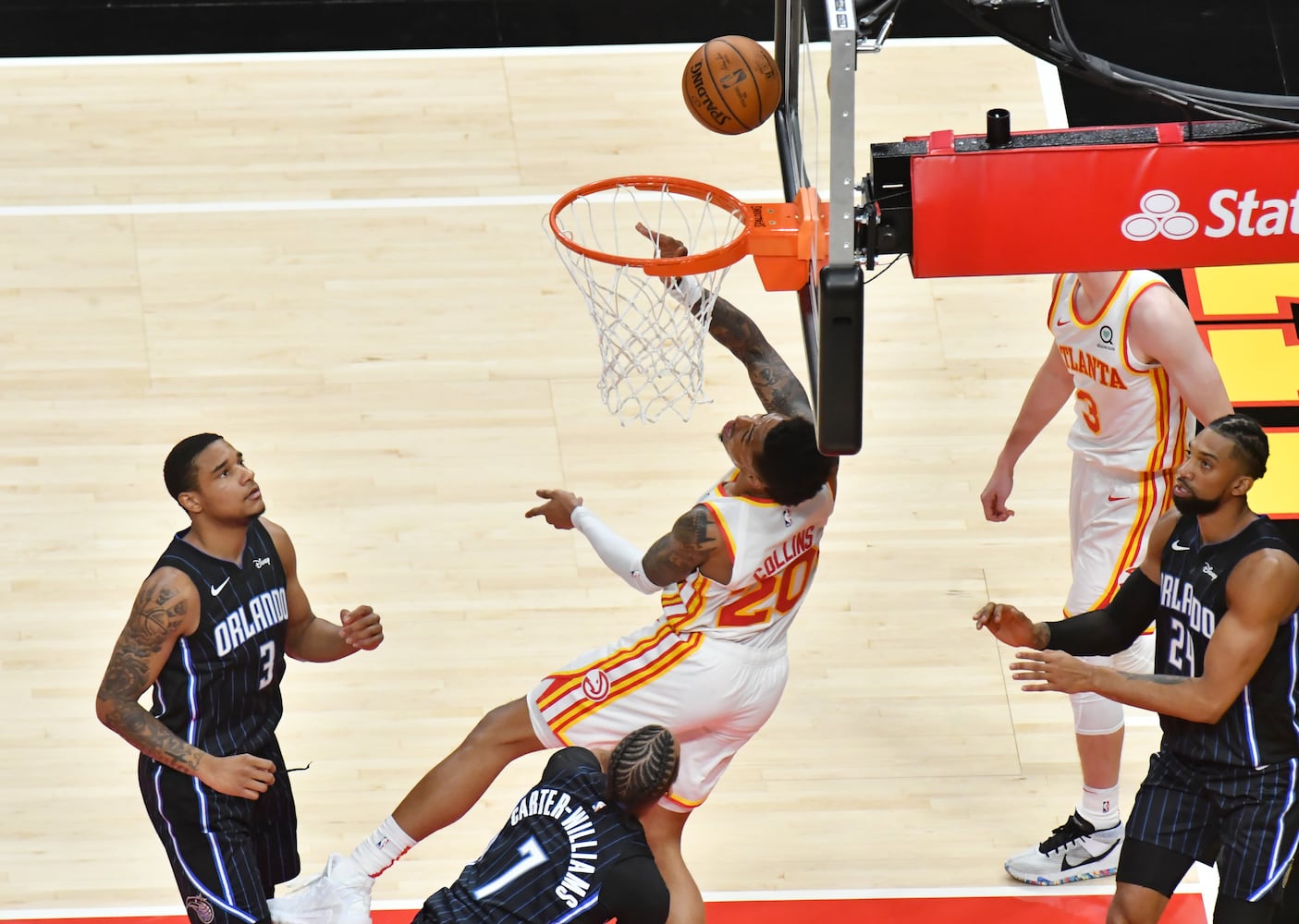 Hawks-Magic exhibition photo