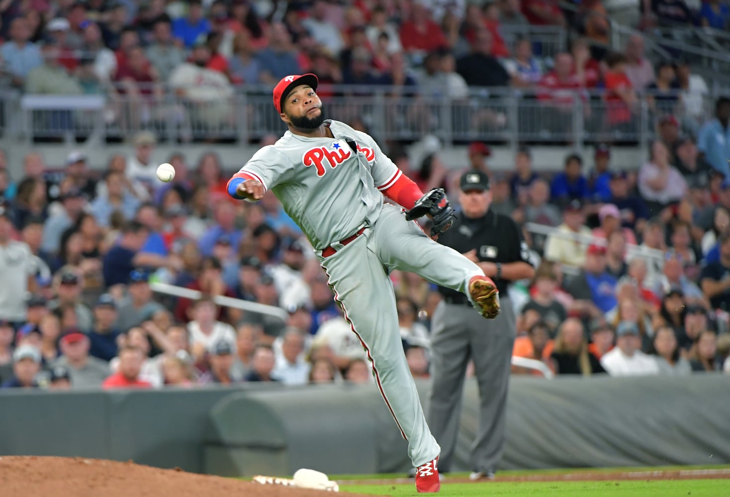 Photos: Braves rally, close in on NL East title