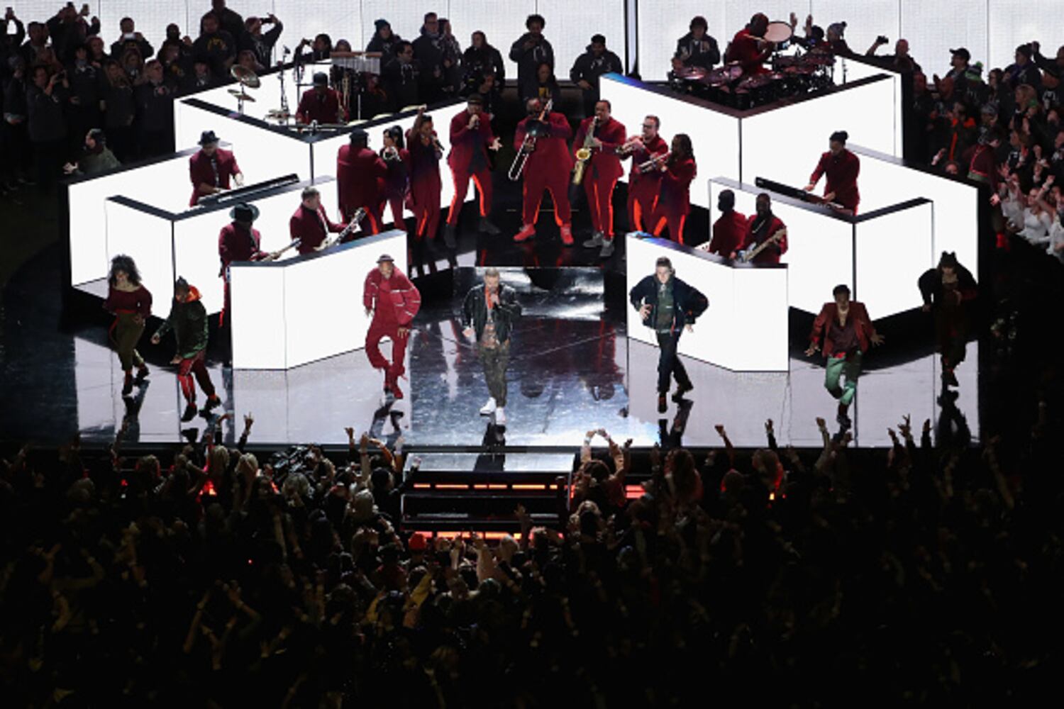 Photos: Justin Timberlake performs at Super Bowl 2018 Halftime