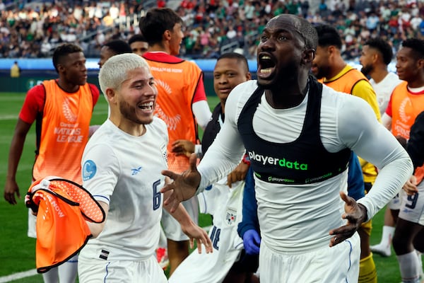 Panama's Cecilio Waterman Ruiz, right, celebrates next to Panama's Cristian Martinez after scoring against the United States during the second half of a CONCACAF Nations League semifinal soccer match Thursday, March 20, 2025, in Inglewood, Calif. (AP Photo/Etienne Laurent)