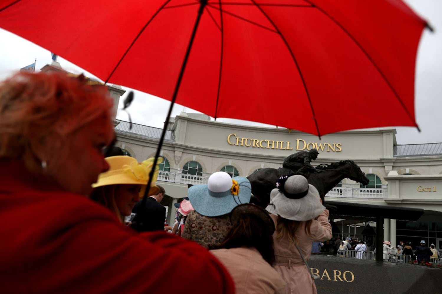 Kentucky Derby 2017: Wild and wacky hats