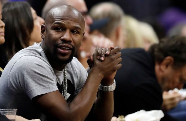 Floyd Mayweather reportedly wants to pay for George Floyd’s funeral services.