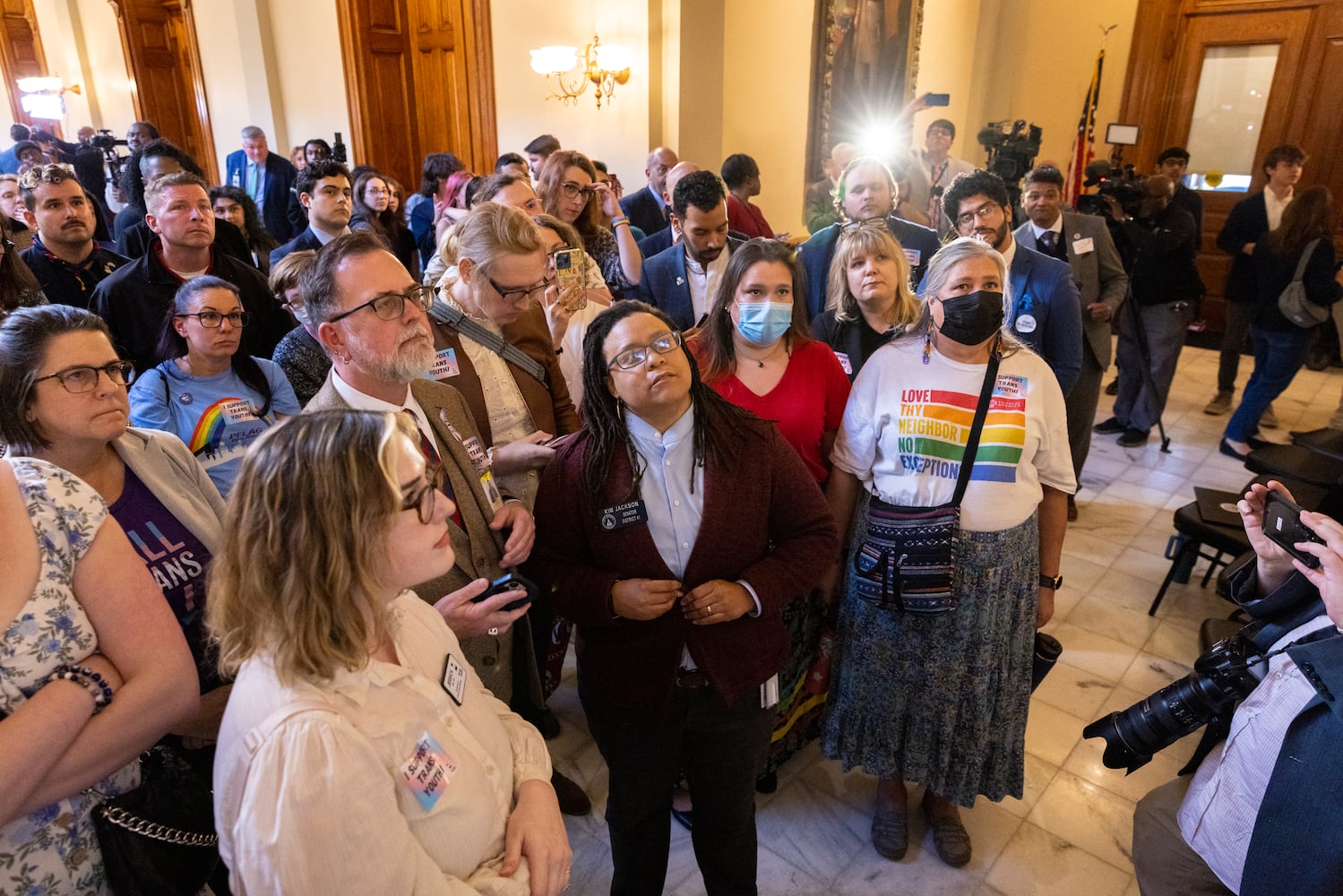 Georgia lawmakers enter the frenetic final day
