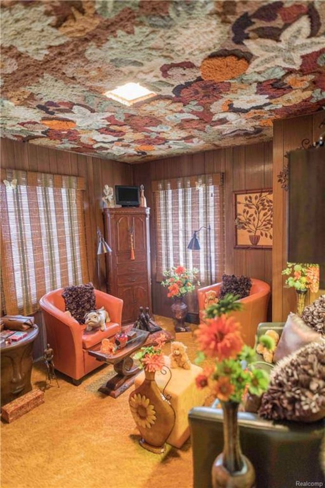 Photos: Inside $550K Lion Gate Estate, whimsical home with carpeted ceilings, vintage cars