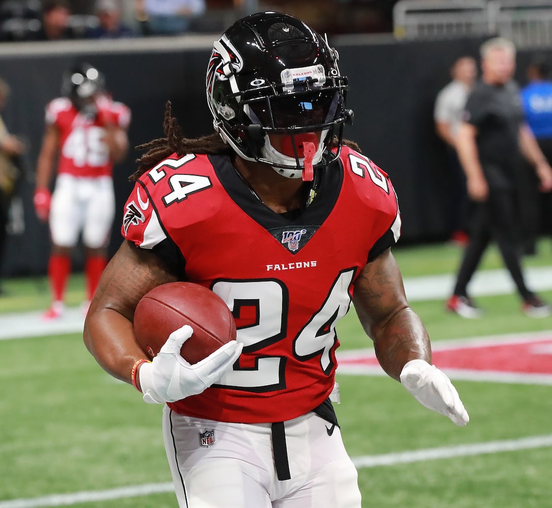 Photos: Falcons host Jets in third exhibition game