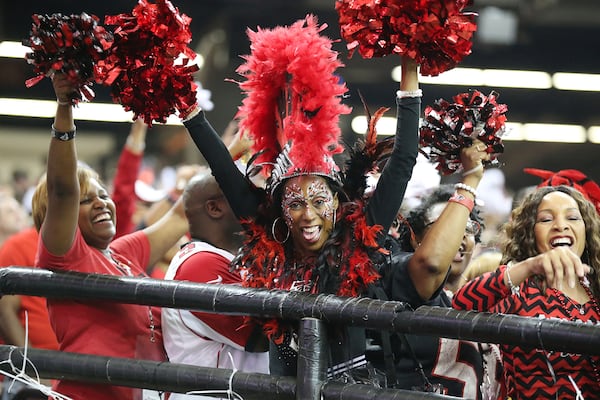 January 22, 2017, Atlanta: Falcons fans celebrate beating the Packers 44-21 in the NFL football NFC Championship game on Sunday, Jan. 22, 2017, in Atlanta.     Curtis Compton/ccompton@ajc.com