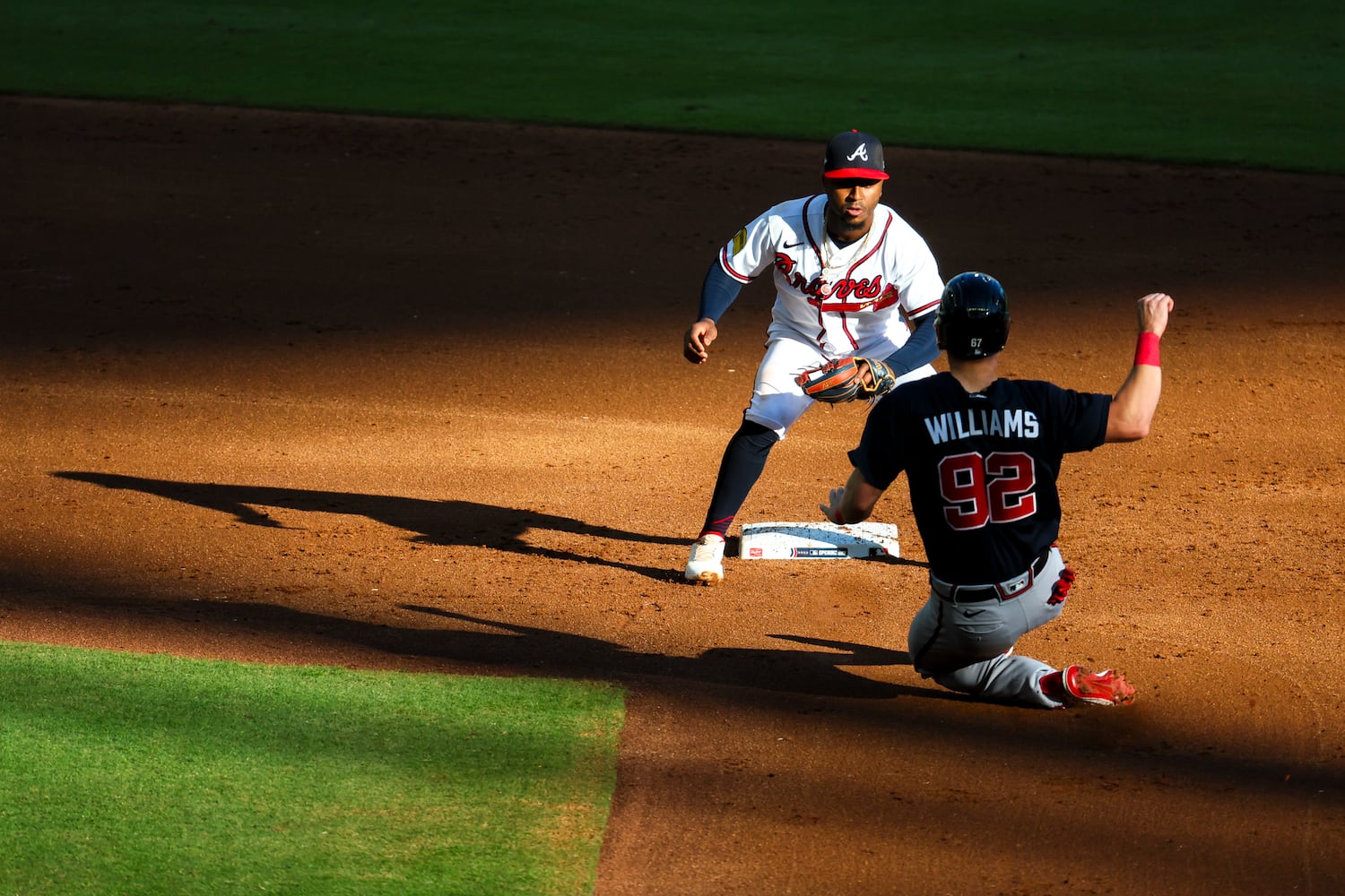 100423 braves workout photo