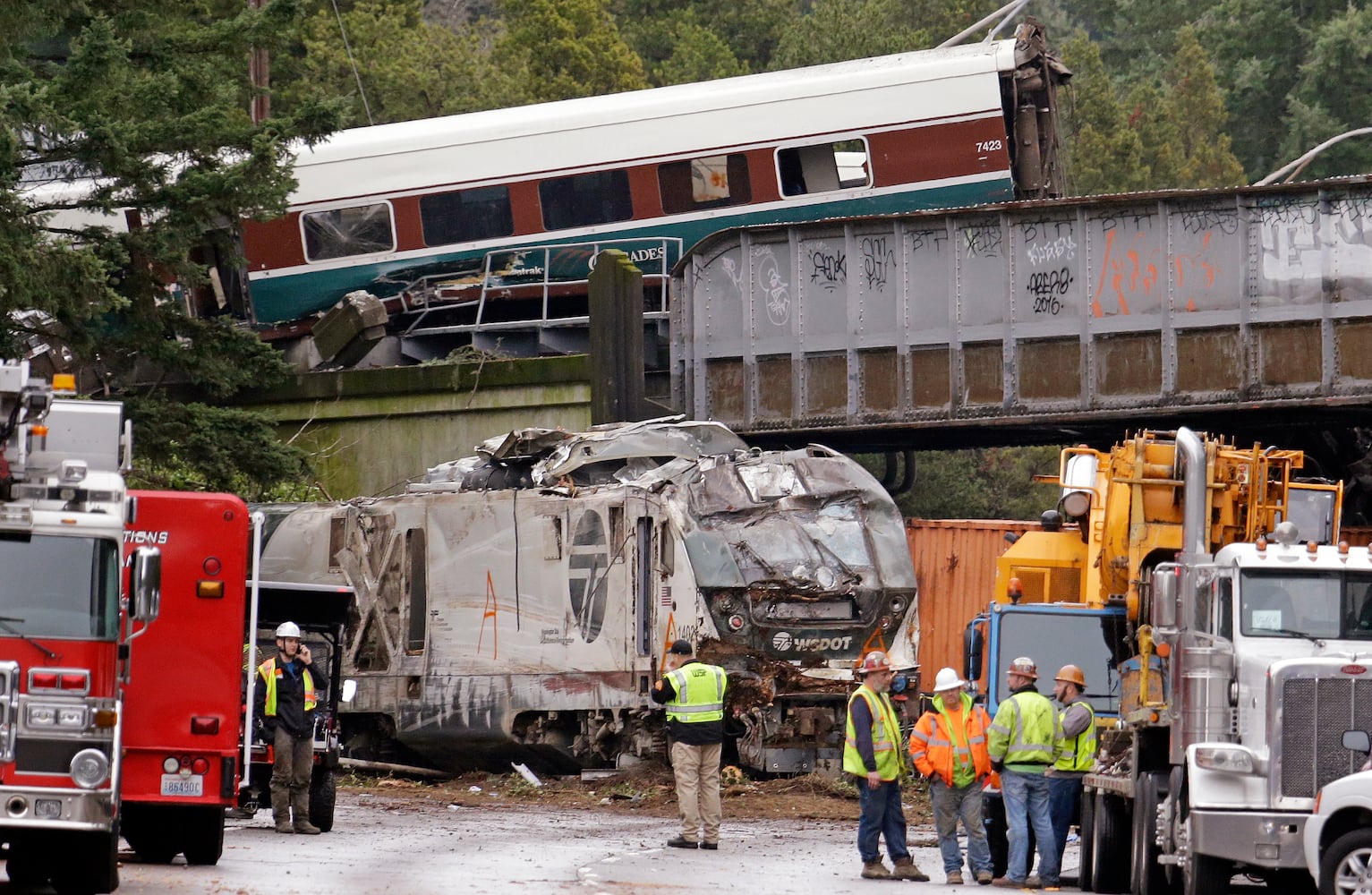 Photos: Amtrak train derails in Washington