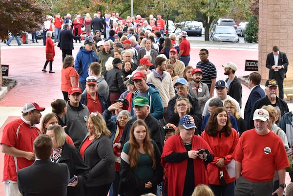 A crowd waits to enter Brian Kemp's campaign rally with Vice President Mike Pence.