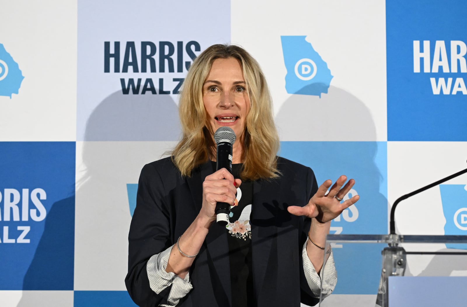 Oscar winner Julia Roberts campaigned for Vice President Kamala Harris in Georgia this week.