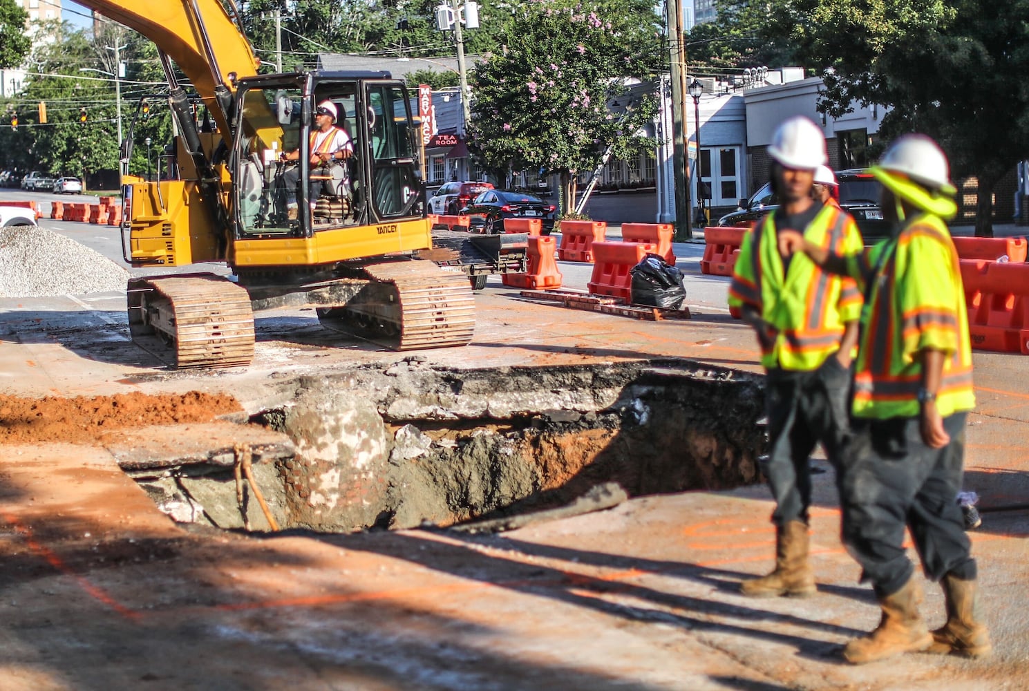 sinkhole ponce midtown repairs