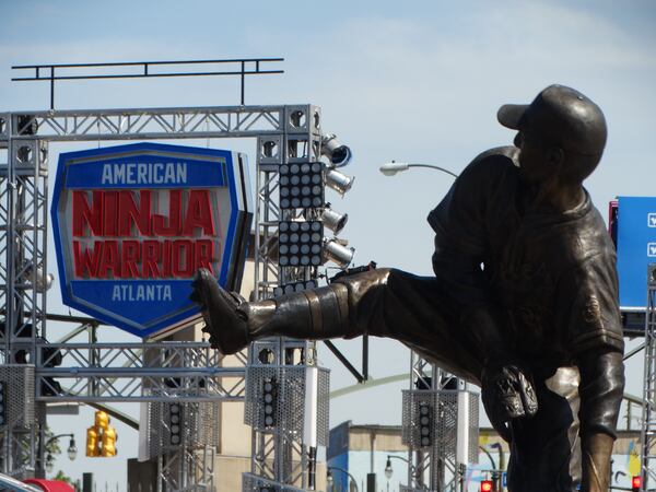 The statue of Warren Spahn in the Turner Field plaza. CREDIT: Rodney Ho/ rho@ajc.com