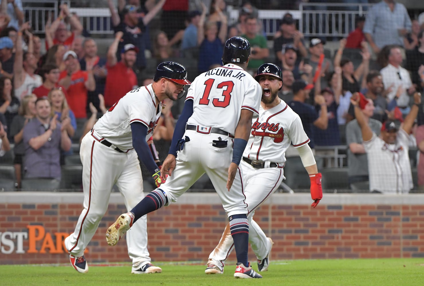 Photos: Braves rally to beat the Phillies again