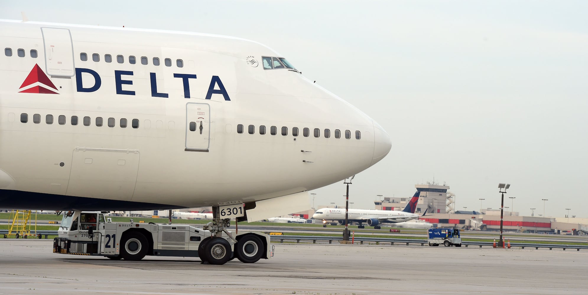 Historic Delta 747 moves to flight museum