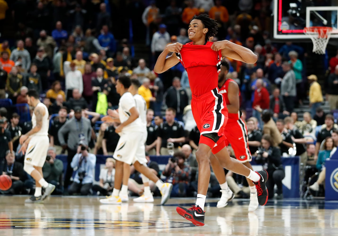 Photos: Georgia holds off Missouri in the SEC tournament