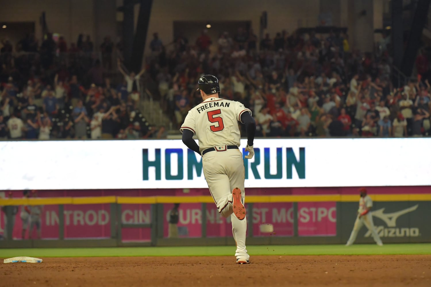 Photos: Braves drop Game 1 to the Cardinals