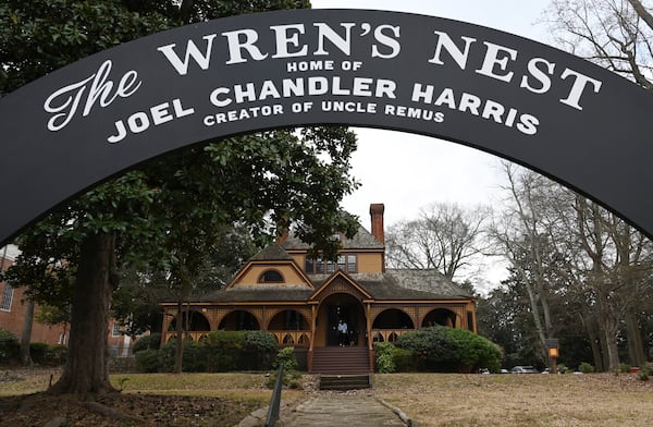 Guests arrive at The Wren's Nest, Saturday, February 8, 2025, in Atlanta. (Hyosub Shin / AJC)