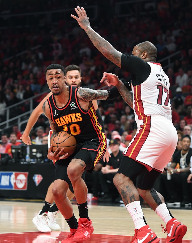 Hawks-Heat playoff photo