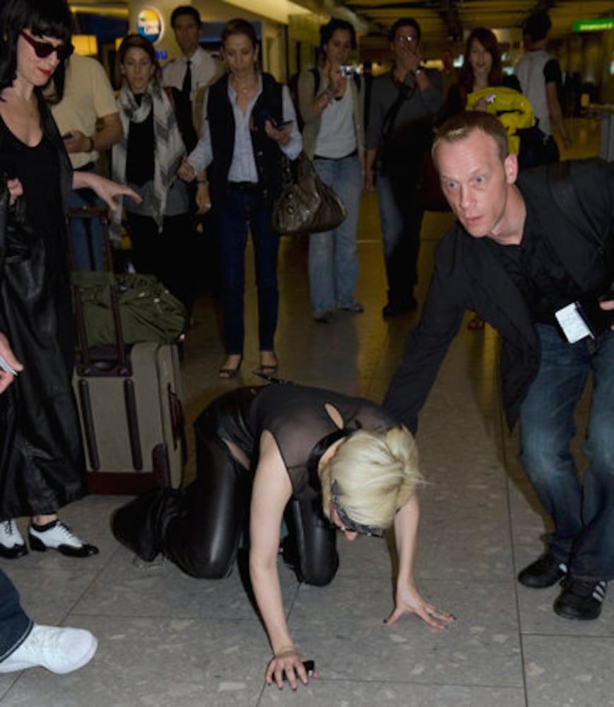 Lady Gaga falls down