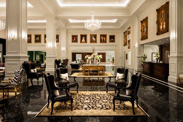 The lobby’s elegant and luxurious décor is full of equestrian-themed art and furnishings. 
(Courtesy of Ethan Tweedie Photography)