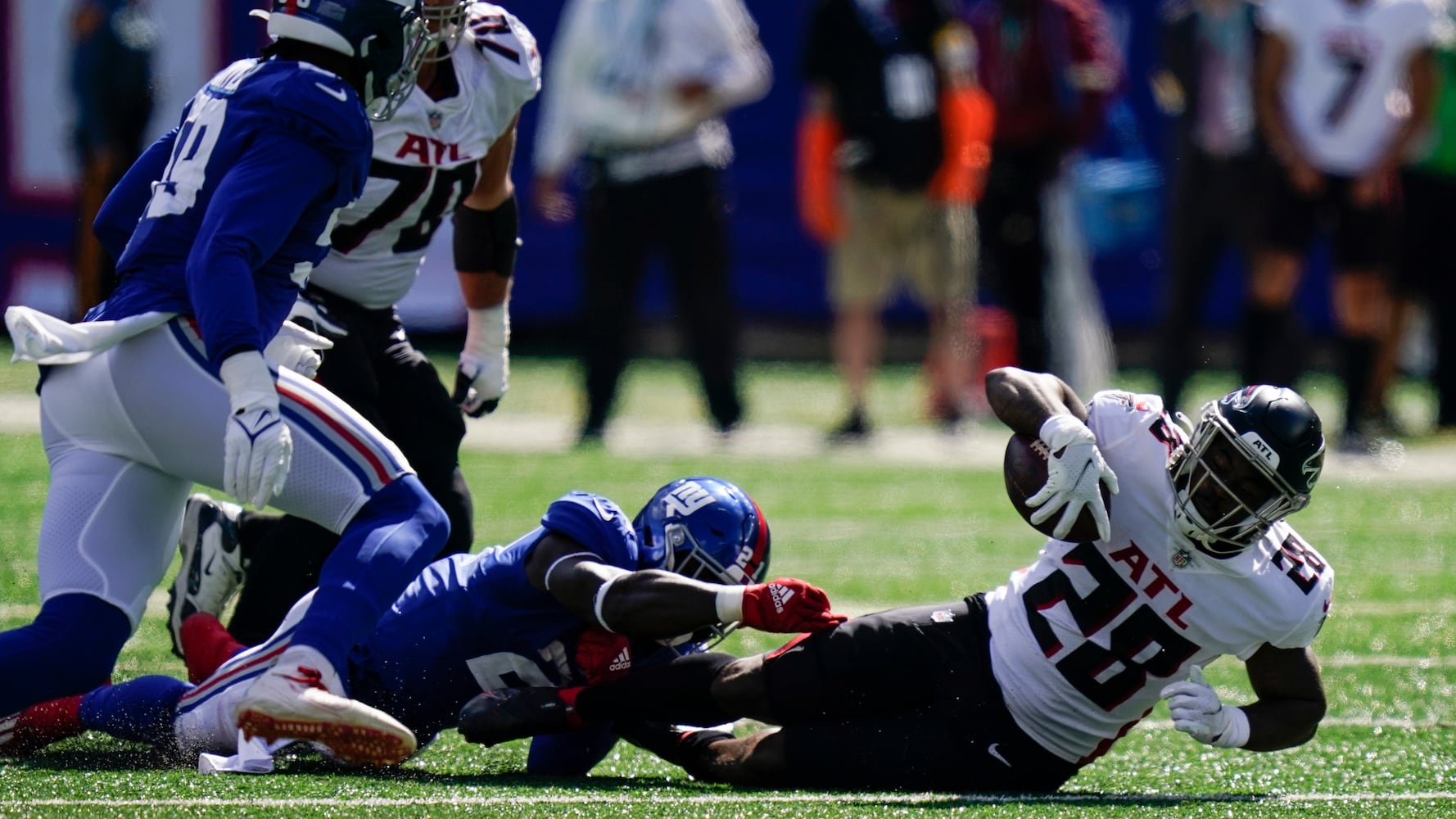 Falcons Giants Football