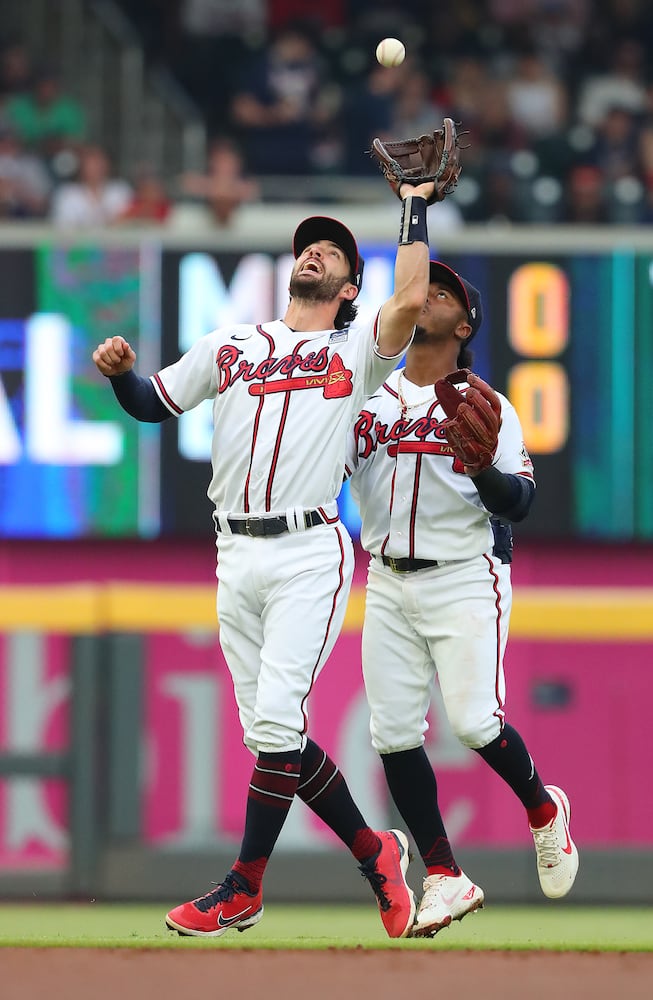 BRAVES PHOTO