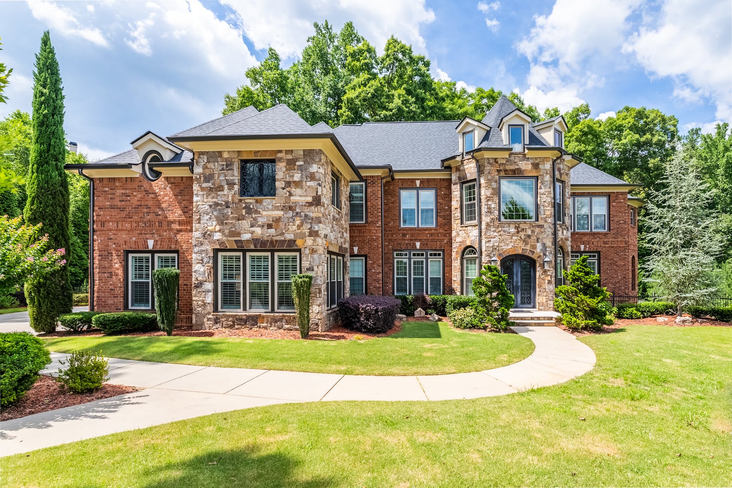 Photos: See inside champion boxer Daniel Jacobs’ $1.9 million Suwanee estate