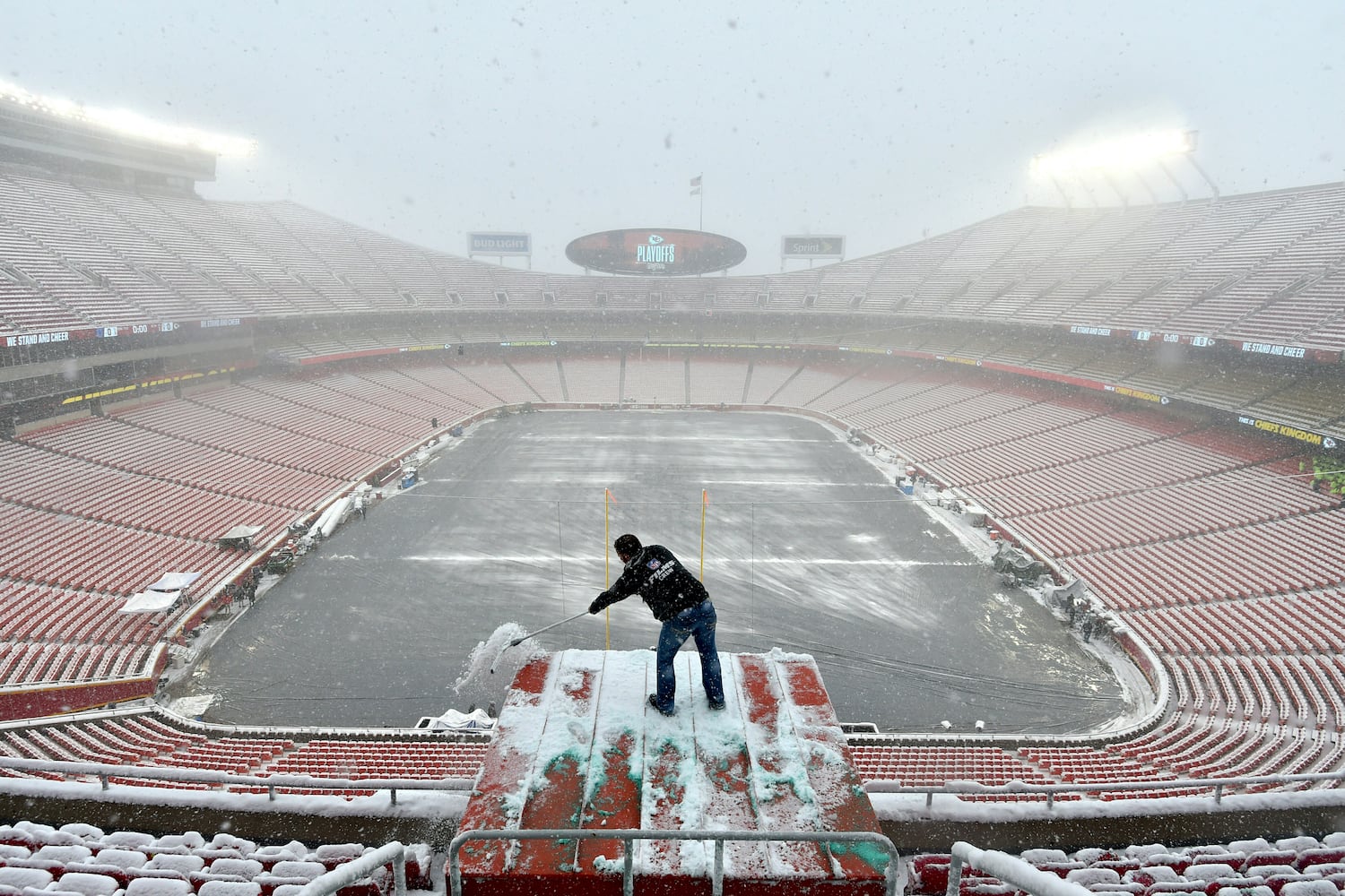 Photos: Deadly winter storm brings snow, ice to Midwest, Mid-Atlantic