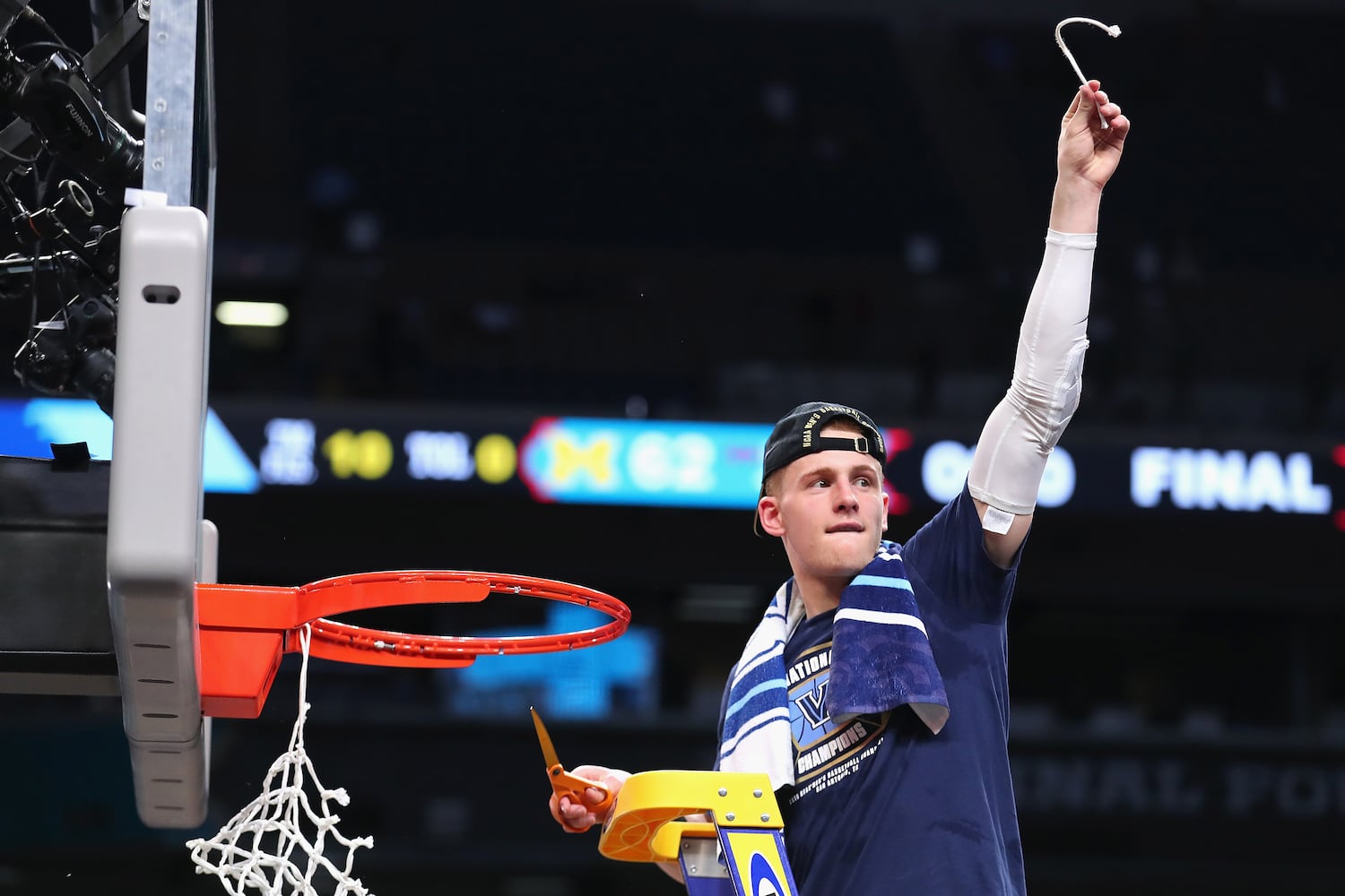 Villanova beats Michigan in NCAA championship game